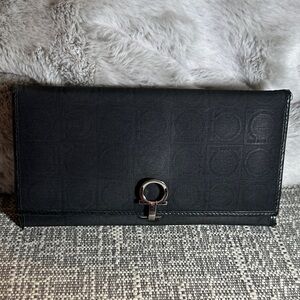 367. Salvatore Ferragamo Gancini Long Wallet